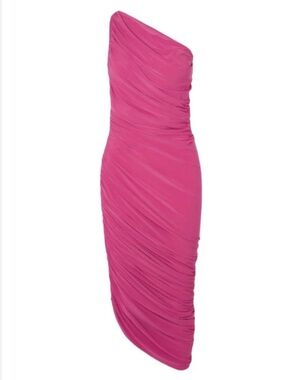 open lace back dress Amazon.com: Norma Kamali Women's Underwire Fishtail Gown, Black, XS :  Clothing, Shoes & Jewelry